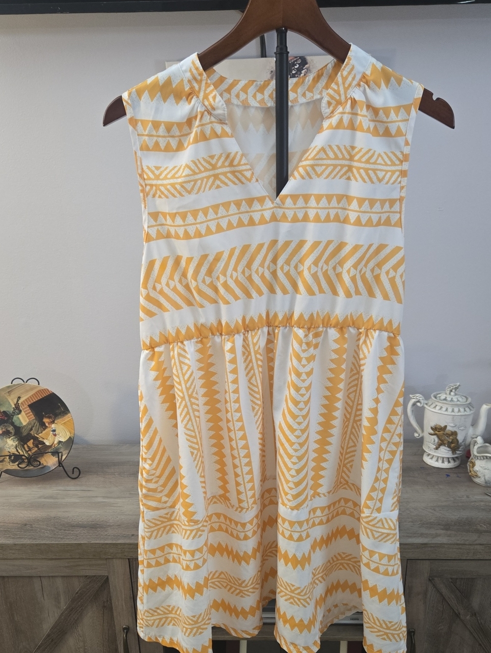 Sleeveless White and Yellow Patterned Summer Dress